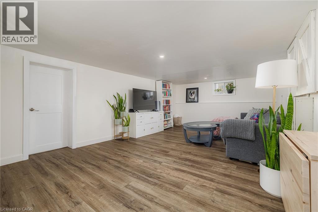 591 11th Avenue, Hanover, Ontario  N4N 2S5 - Photo 21 - 40811234