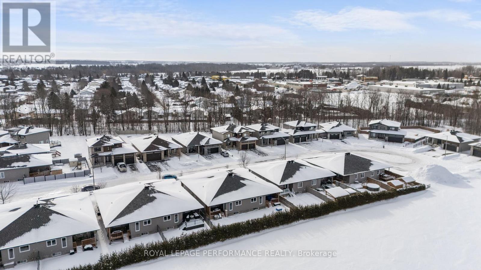 336 Moisson Street, Russell, Ontario  K0A 1W0 - Photo 29 - X12797392