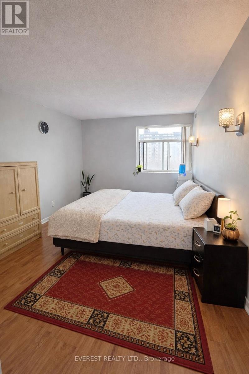 408 - 276 Oakdale Avenue, St. Catharines, Ontario L2P 3S5 - Photo 10 - X12886708