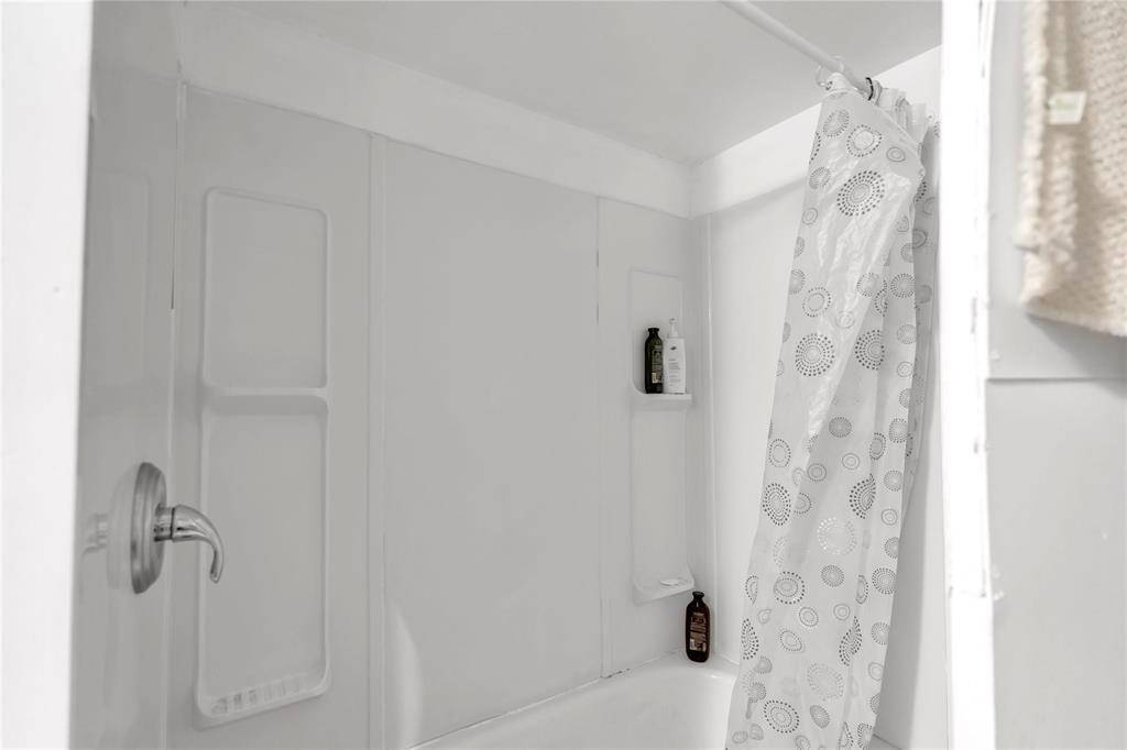 598 Young Street, Winnipeg, Manitoba  R3B 2S9 - Photo 11 - 202605035