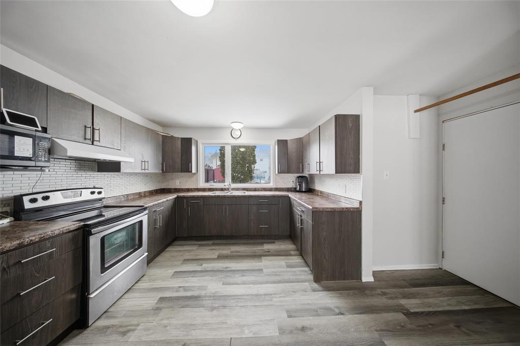 30 Drake Boulevard, Winnipeg, Manitoba  R2J 1J4 - Photo 11 - 202605107