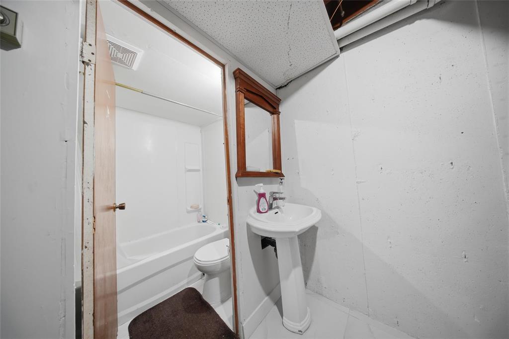 30 Drake Boulevard, Winnipeg, Manitoba  R2J 1J4 - Photo 23 - 202605107