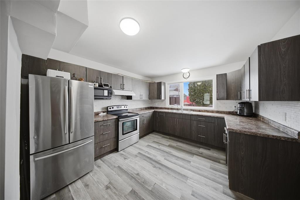 30 Drake Boulevard, Winnipeg, Manitoba  R2J 1J4 - Photo 8 - 202605107