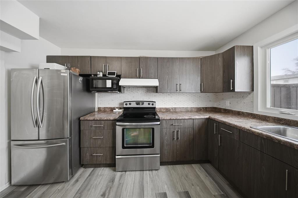 30 Drake Boulevard, Winnipeg, Manitoba  R2J 1J4 - Photo 9 - 202605107