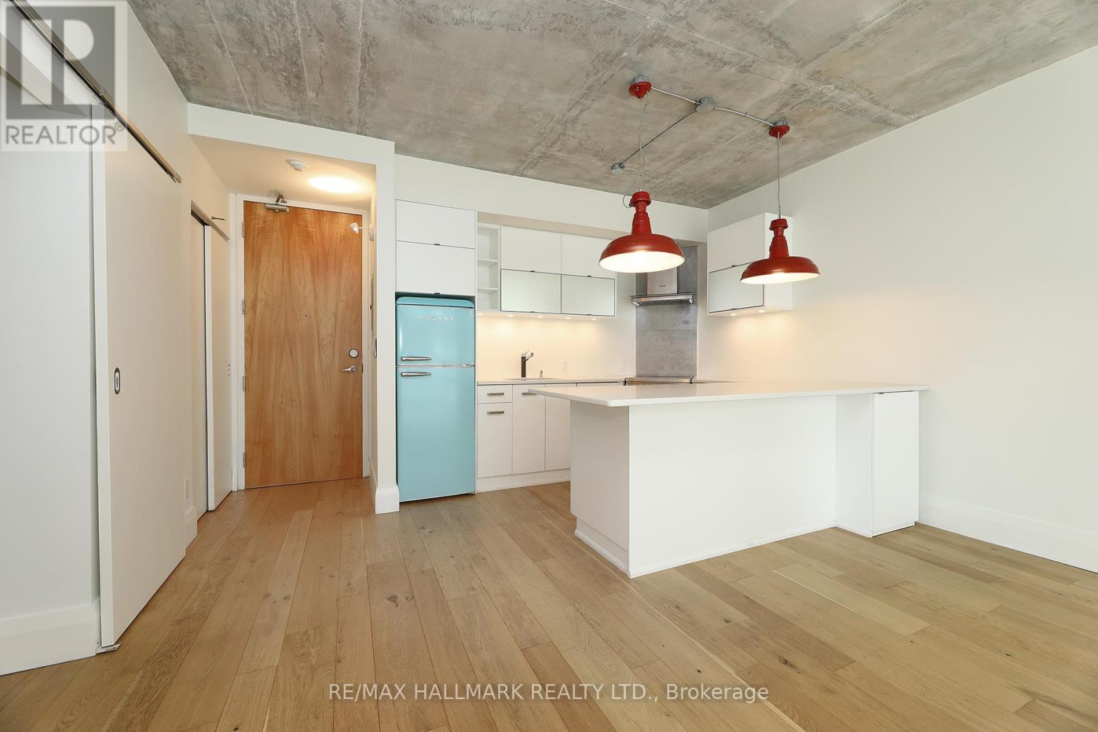 402 - 301 Markham Street, Toronto, Ontario  M6J 3X2 - Photo 8 - C12898348