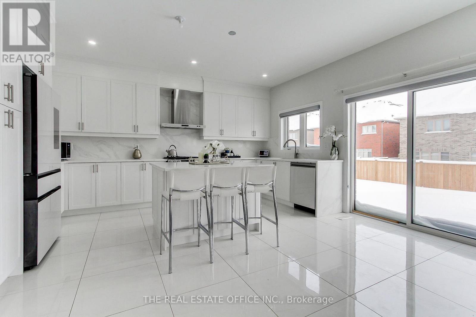 1533 Prentice Road, Innisfil, Ontario L9S 0R3 - Photo 3 - N12901652