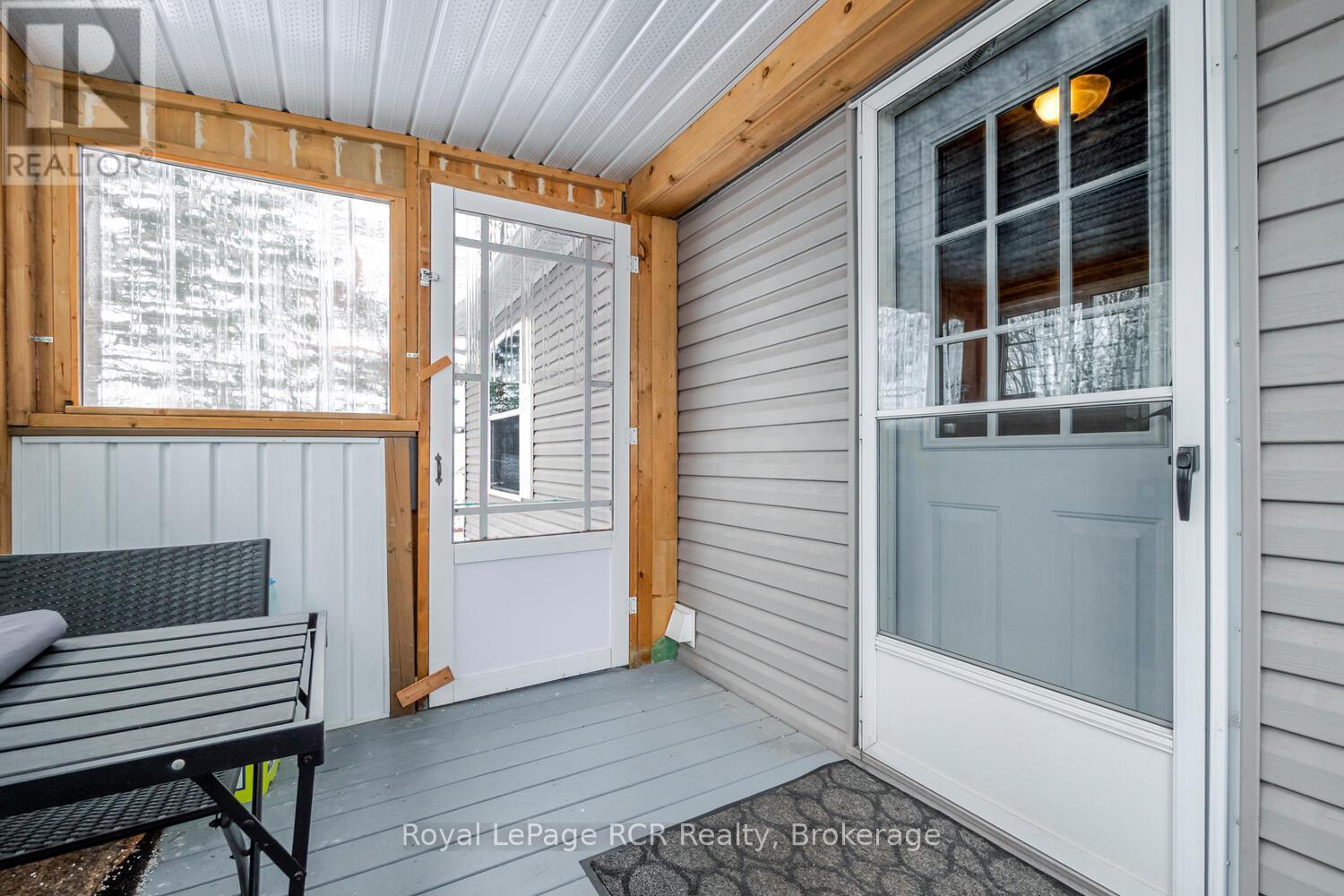 37 Sussex Square, Georgian Bluffs, Ontario  N4K 5N5 - Photo 29 - X12902324