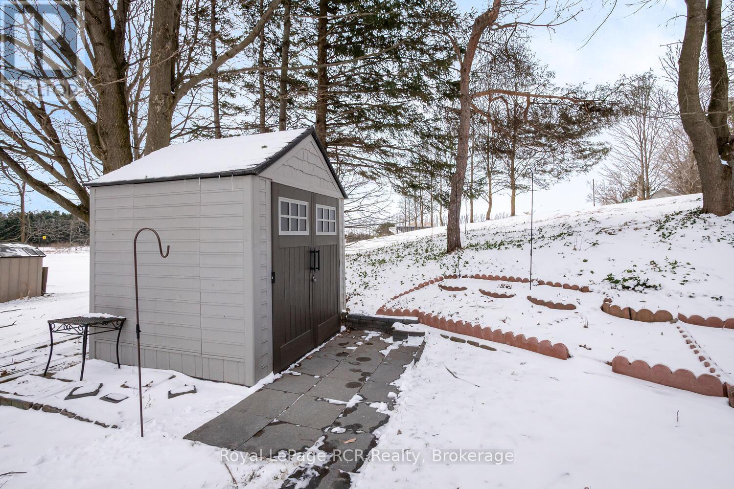 37 Sussex Square, Georgian Bluffs, Ontario  N4K 5N5 - Photo 32 - X12902324