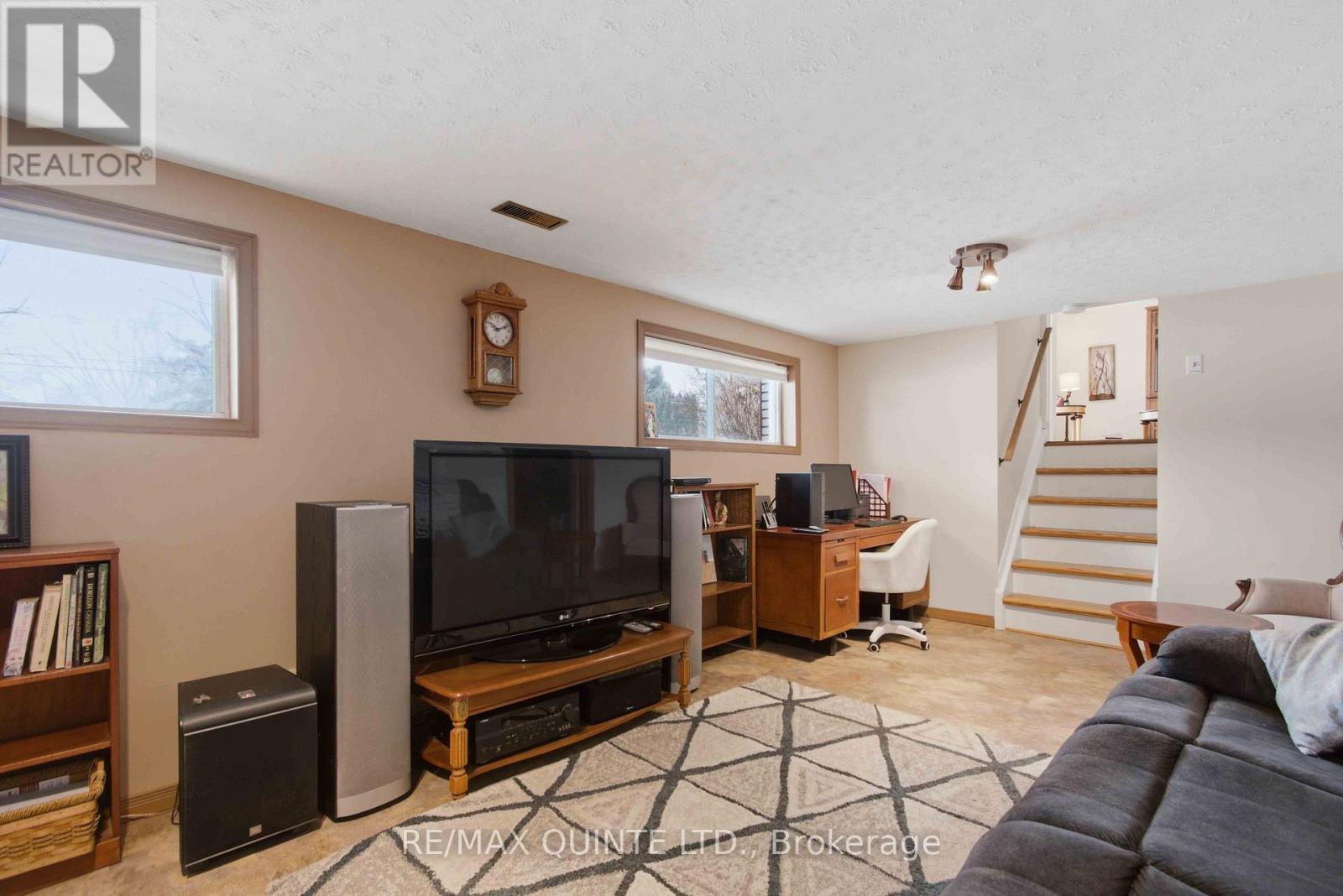 527 Montrose Road, Quinte West, Ontario  K8R 1B2 - Photo 29 - X12902326