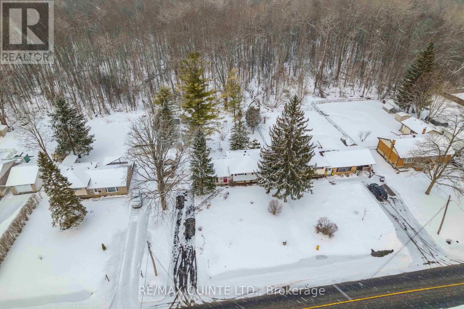 527 Montrose Road, Quinte West, Ontario  K8R 1B2 - Photo 5 - X12902326