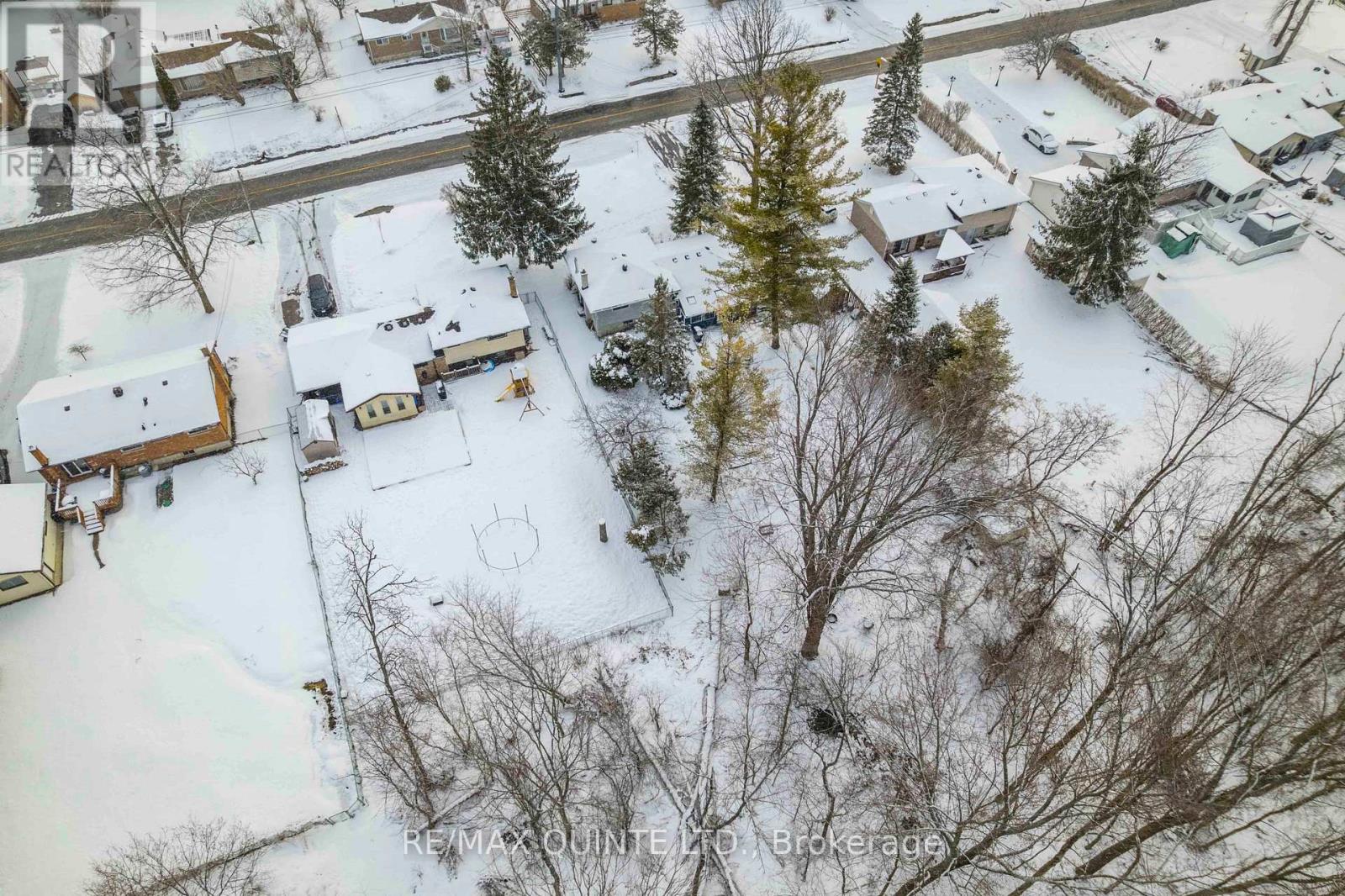 527 Montrose Road, Quinte West, Ontario  K8R 1B2 - Photo 7 - X12902326