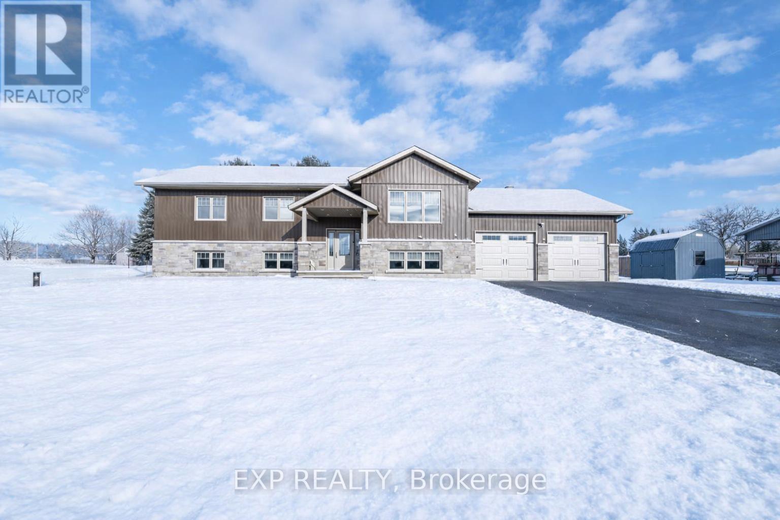 20 Riverdale Street, Whitewater Region, Ontario  K0J 2L0 - Photo 1 - X12902334