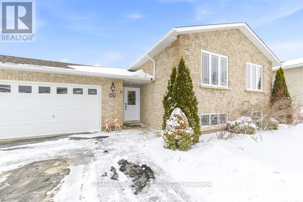 17 Greenvale Crescent, Petawawa, Ontario  K8H 3S2 - Photo 2 - X12902336