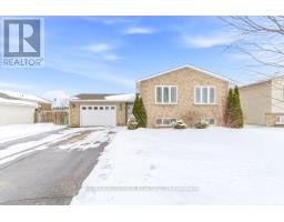 17 GREENVALE CRESCENT, Petawawa, Ontario