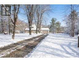 3900 STONECREST ROAD, Ottawa, Ontario