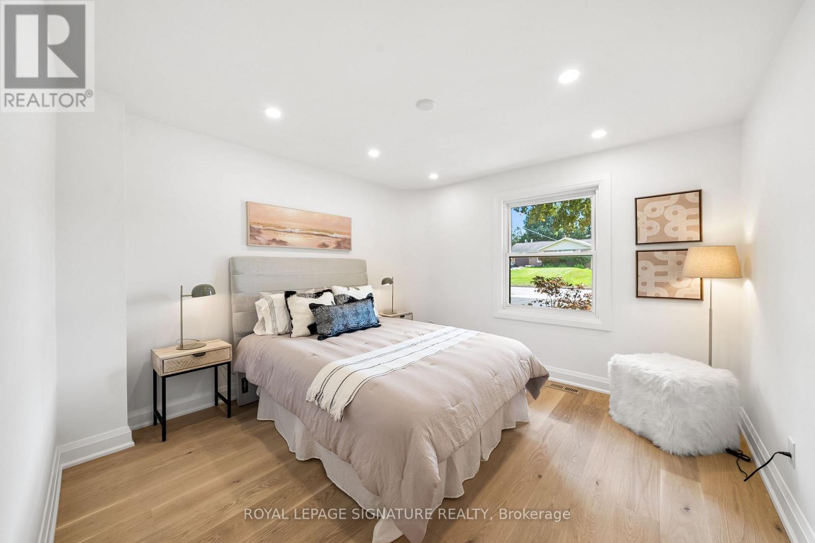 Main - 247 Kathryn Crescent, Newmarket (Central Newmarket), Ontario  L3Y 1L9 - Photo 16 - N12902308