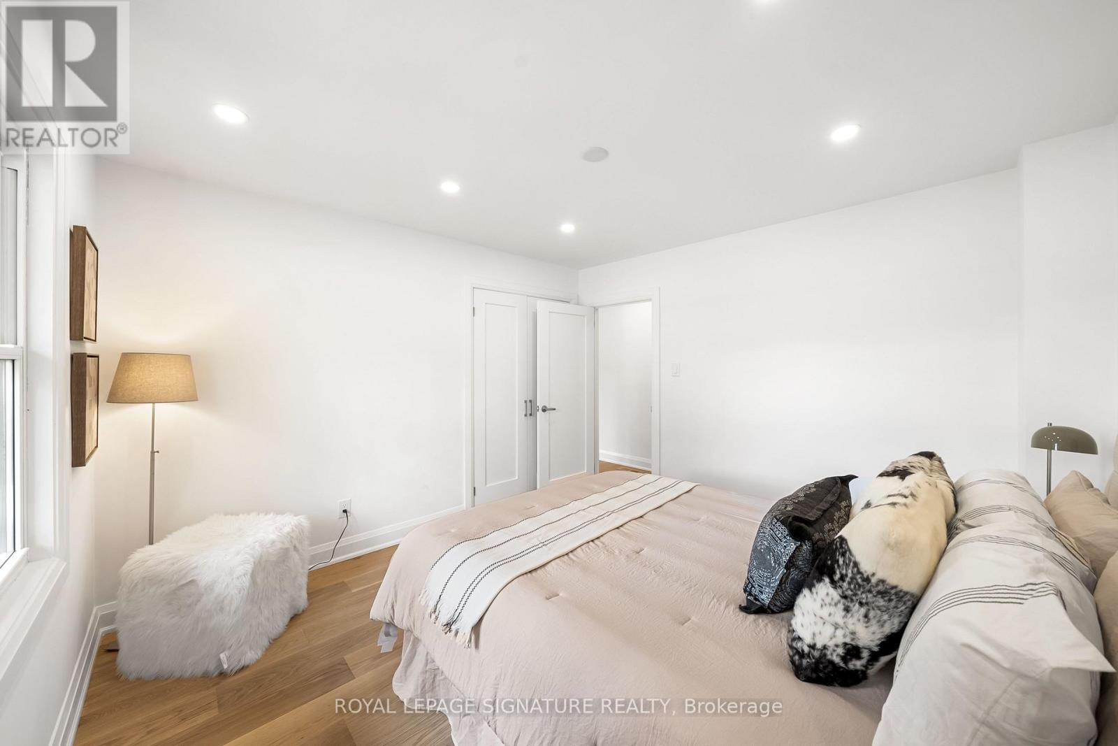 Main - 247 Kathryn Crescent, Newmarket (Central Newmarket), Ontario  L3Y 1L9 - Photo 17 - N12902308