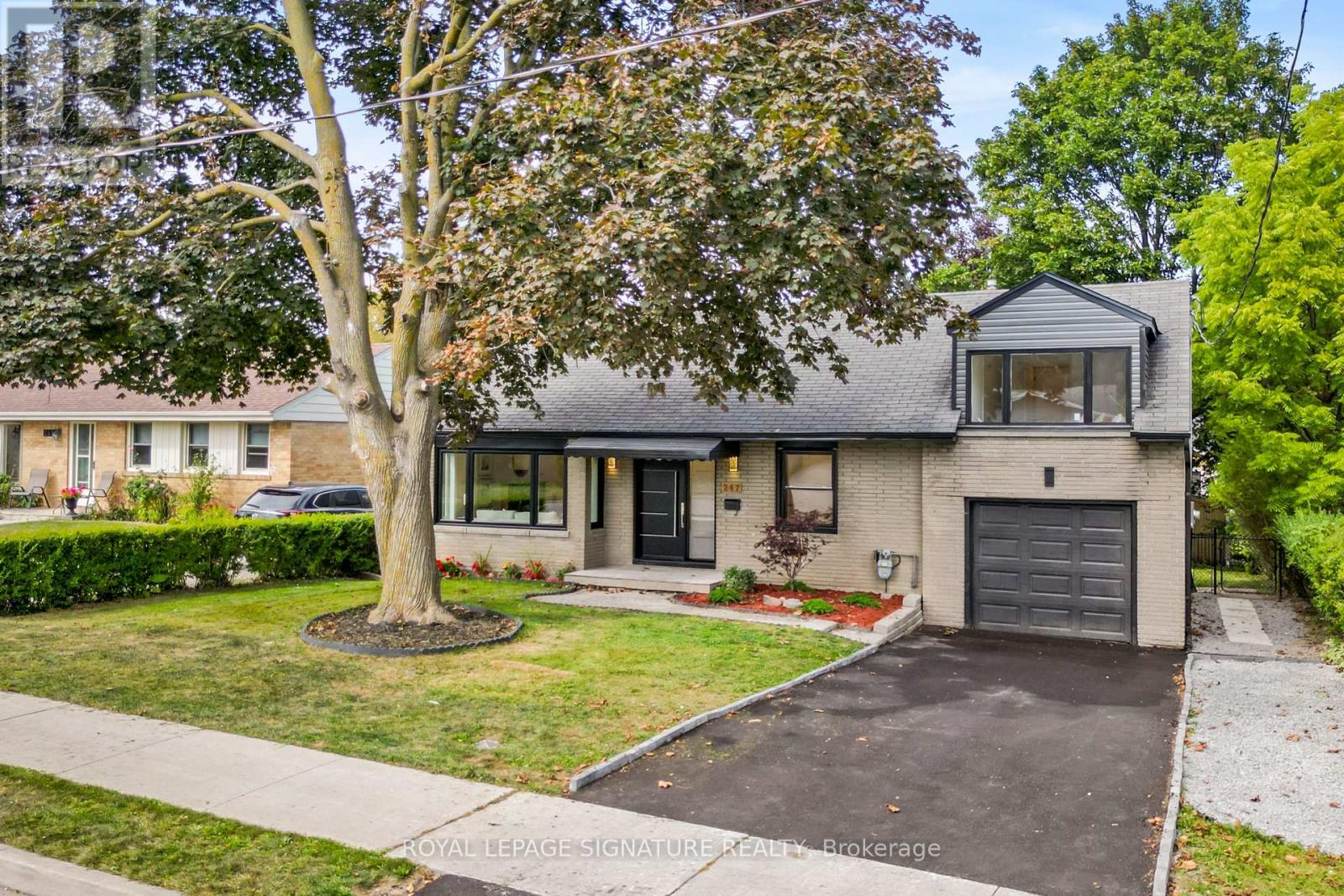 Main - 247 Kathryn Crescent, Newmarket (Central Newmarket), Ontario  L3Y 1L9 - Photo 2 - N12902308