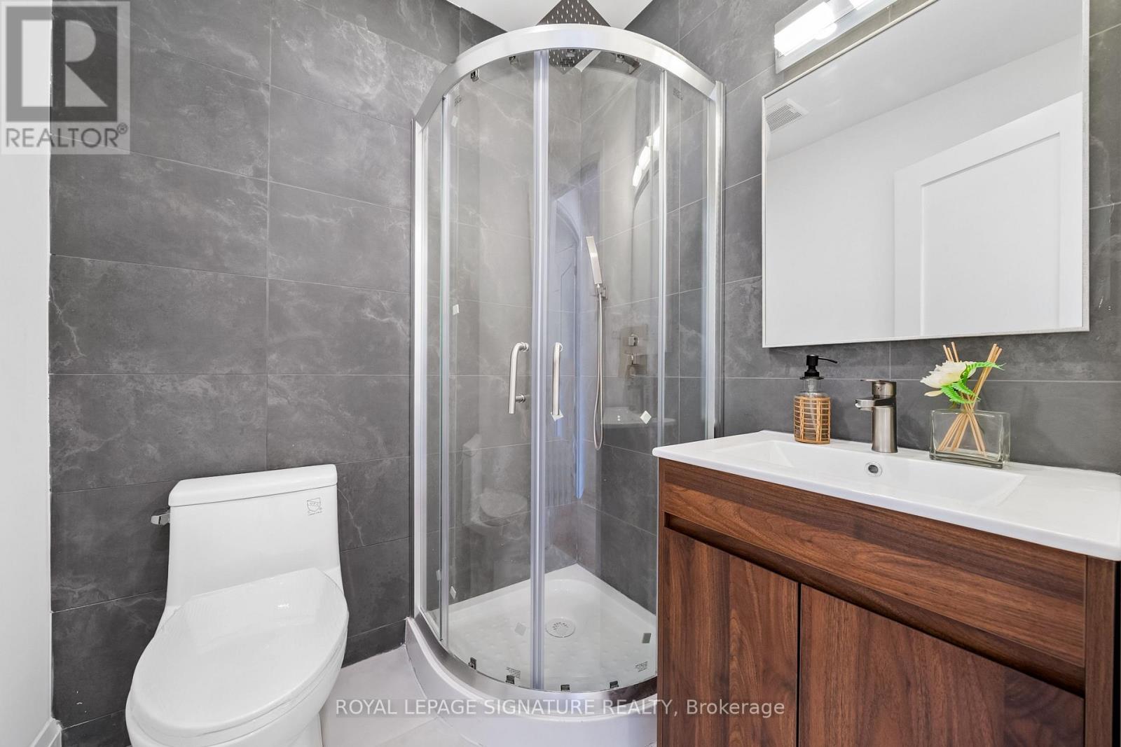 Main - 247 Kathryn Crescent, Newmarket (Central Newmarket), Ontario  L3Y 1L9 - Photo 28 - N12902308