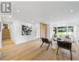 MAIN - 247 KATHRYN CRESCENT, Newmarket, Ontario