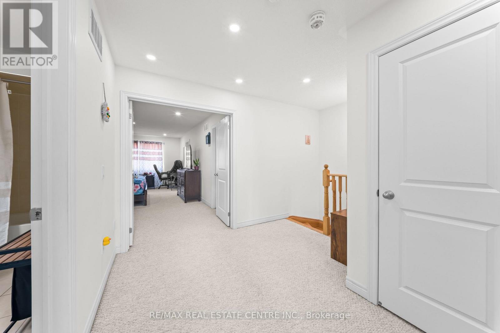 74 Ivor Crescent, Brampton, Ontario  L7A 4L7 - Photo 11 - W12902330