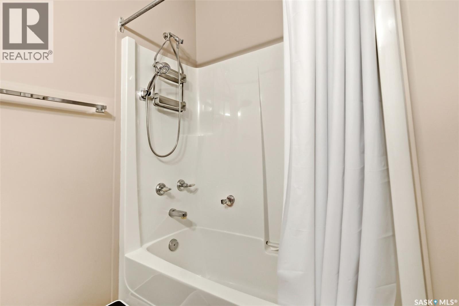 11192 Wascana Meadows, Regina, Saskatchewan  S4V 2W2 - Photo 27 - SK030918