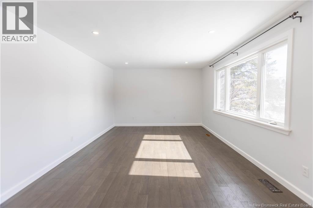 4 Bickerton, Sackville, New Brunswick  E4L 3M7 - Photo 9 - NB134848