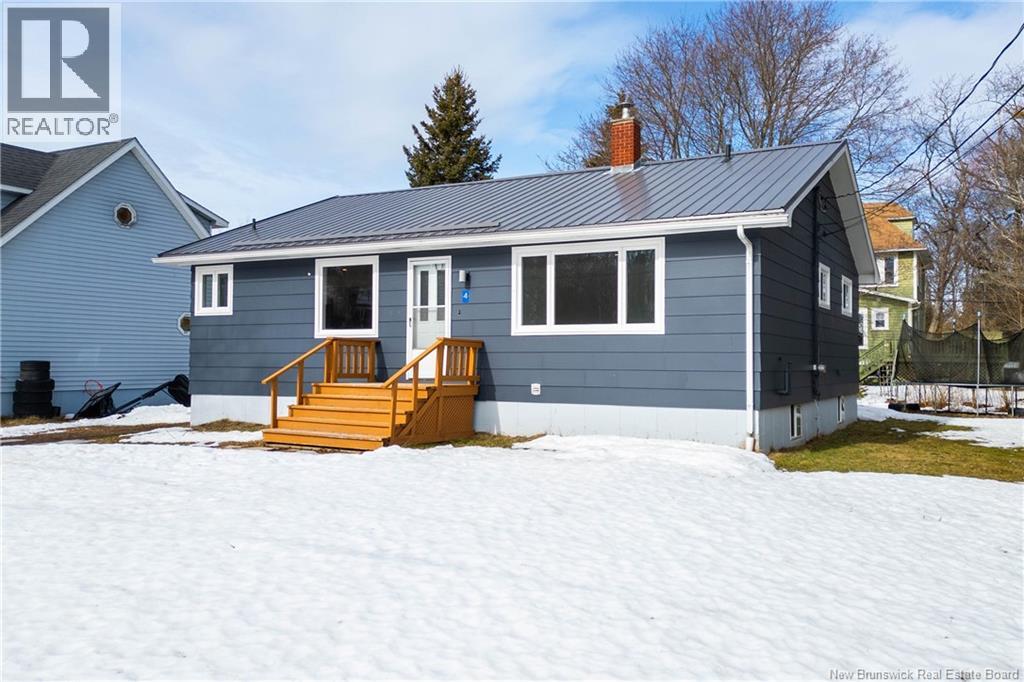 4 Bickerton, Sackville, New Brunswick  E4L 3M7 - Photo 3 - NB134848