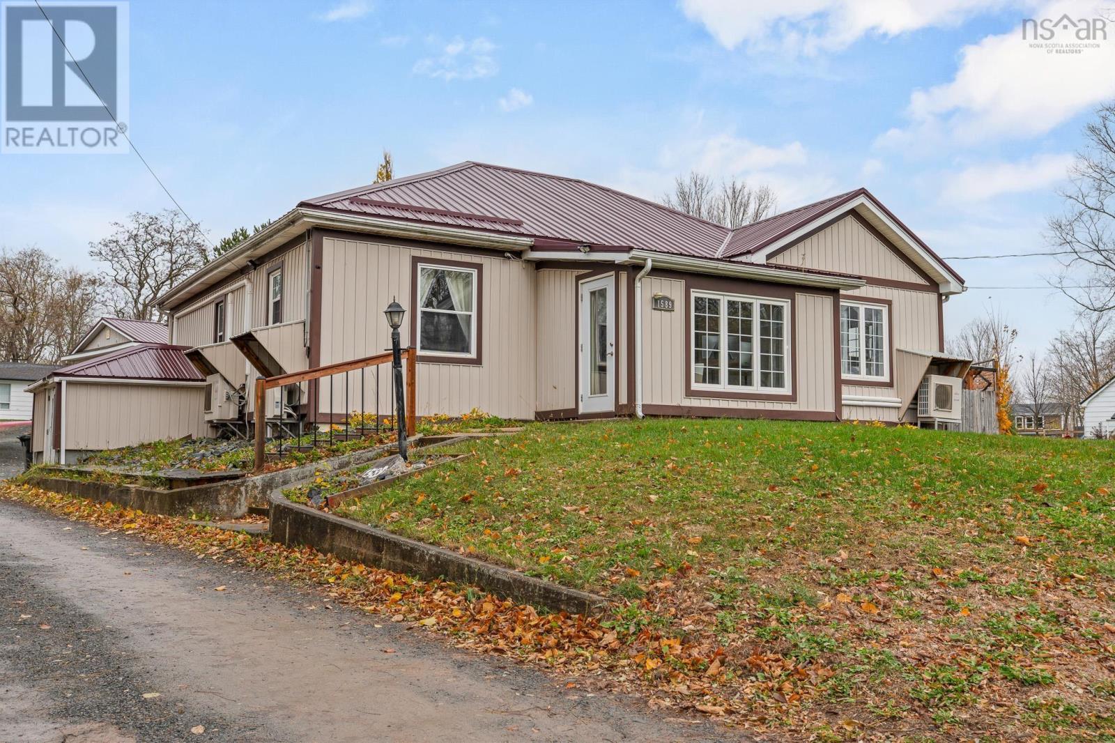 1589 King Street, Windsor, Nova Scotia  B0N 2T0 - Photo 47 - 202528124