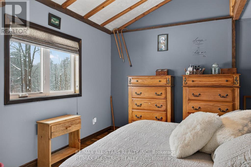 28 Pine Ridge Road, Kawartha Lakes, Ontario  K0M 2L0 - Photo 20 - X12902372