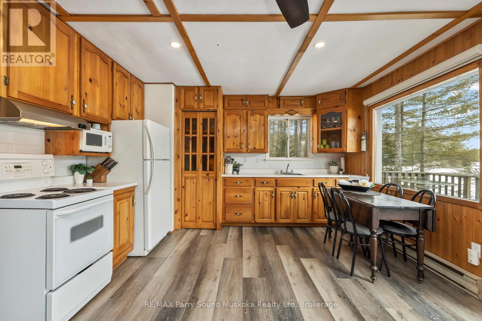 4 Post Lane, Seguin, Ontario  P2A 2W8 - Photo 8 - X12902342