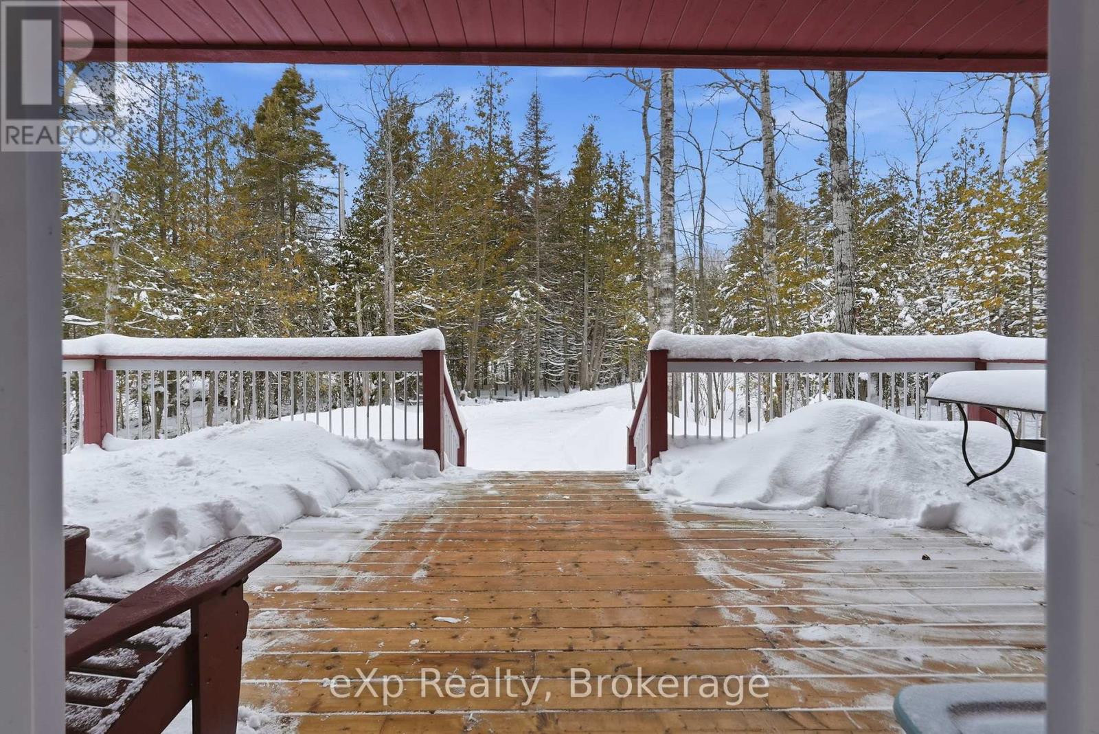 38 Miller Lake Road, Northern Bruce Peninsula, Ontario  N0H 1Z0 - Photo 11 - X12902374