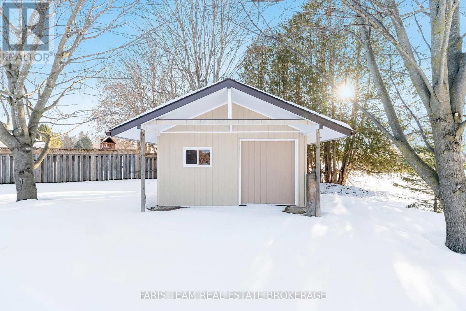 856 Church Drive, Innisfil, Ontario  L0L 1K0 - Photo 35 - N12902376