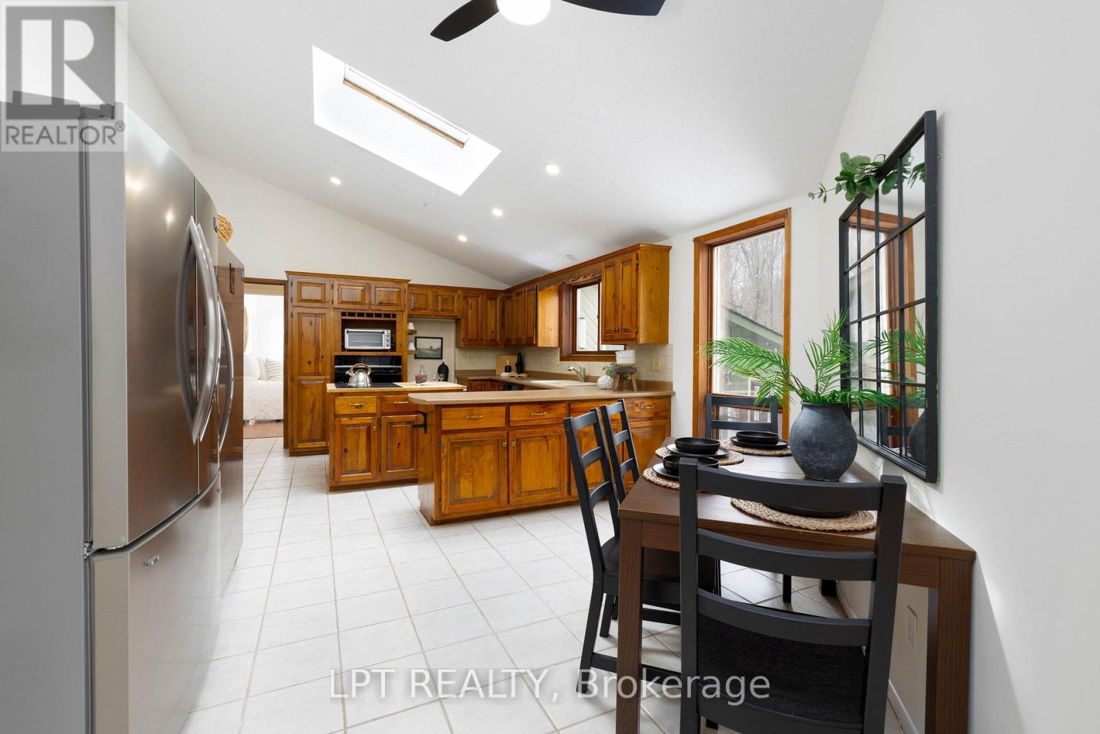 50 Concession Rd 2 W, Tiny, Ontario  L0L 2T0 - Photo 16 - S12902366