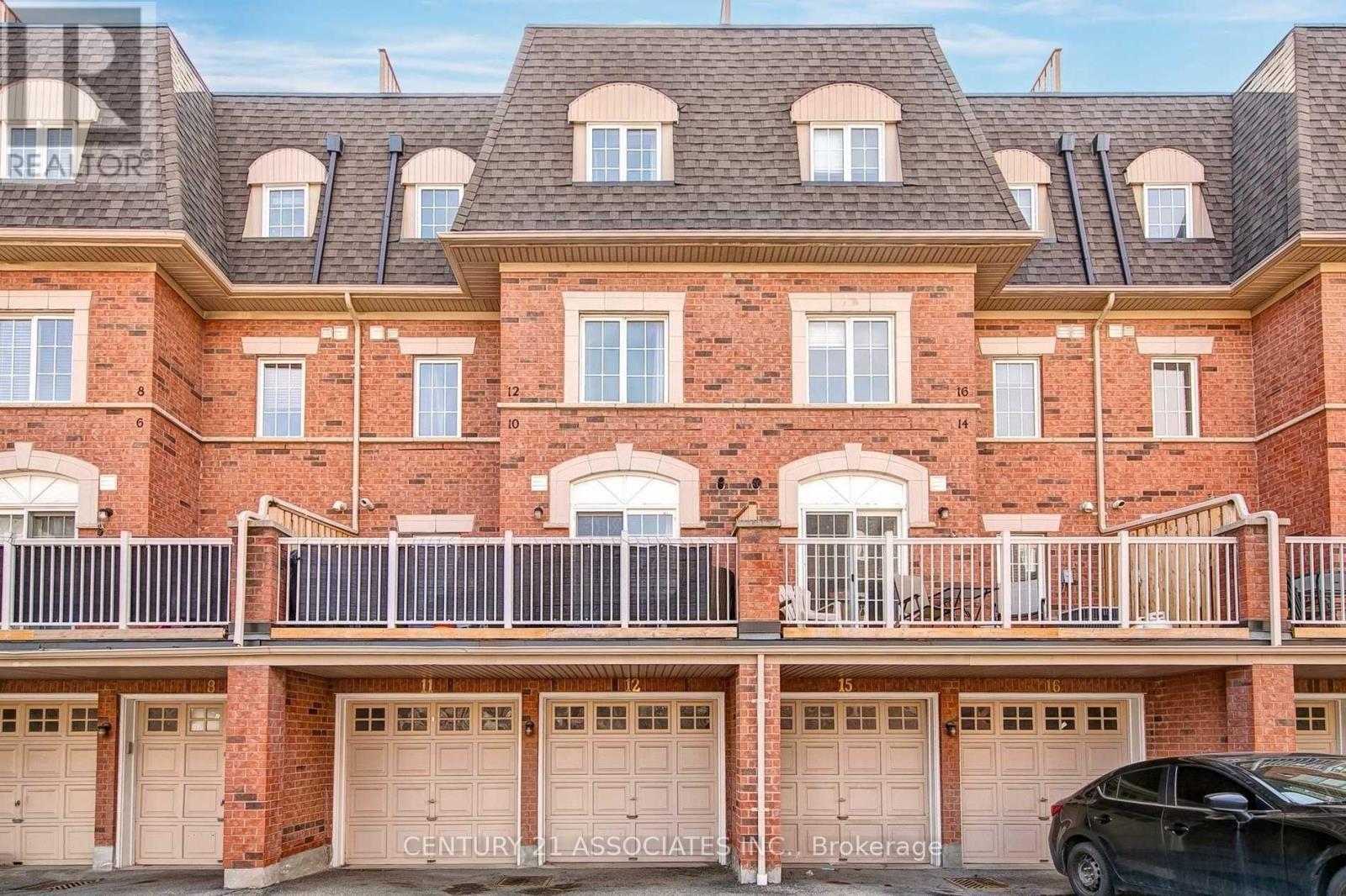 12 - 615 Shoreline Drive, Mississauga, Ontario  L5B 4K4 - Photo 2 - W12902360