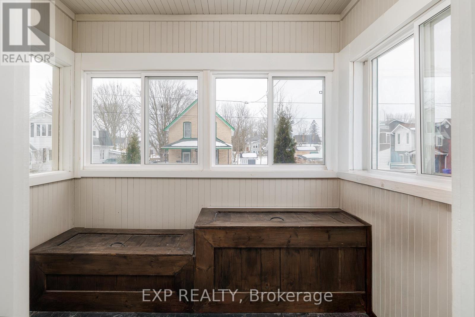 591 11th Avenue, Hanover, Ontario  N4N 2S5 - Photo 4 - X12902340