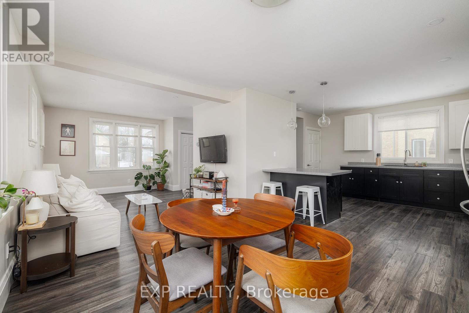 591 11th Avenue, Hanover, Ontario  N4N 2S5 - Photo 9 - X12902340