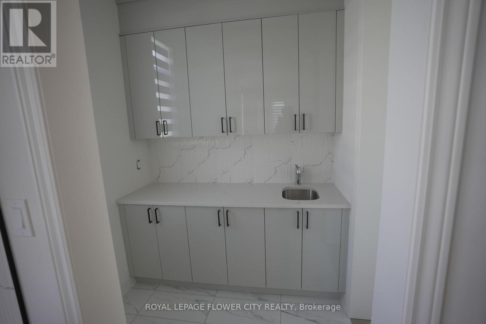 6 Orchid Crescent, Adjala-Tosorontio, Ontario  L0G 1W0 - Photo 10 - N12850194