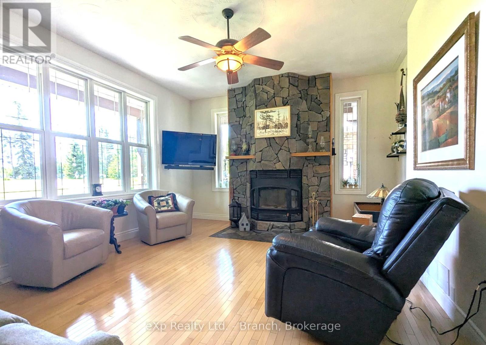 270 Caron Road, Timmins, Ontario  P4R 0H4 - Photo 10 - T12902436