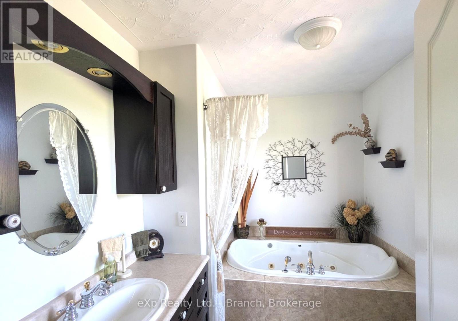 270 Caron Road, Timmins, Ontario  P4R 0H4 - Photo 18 - T12902436