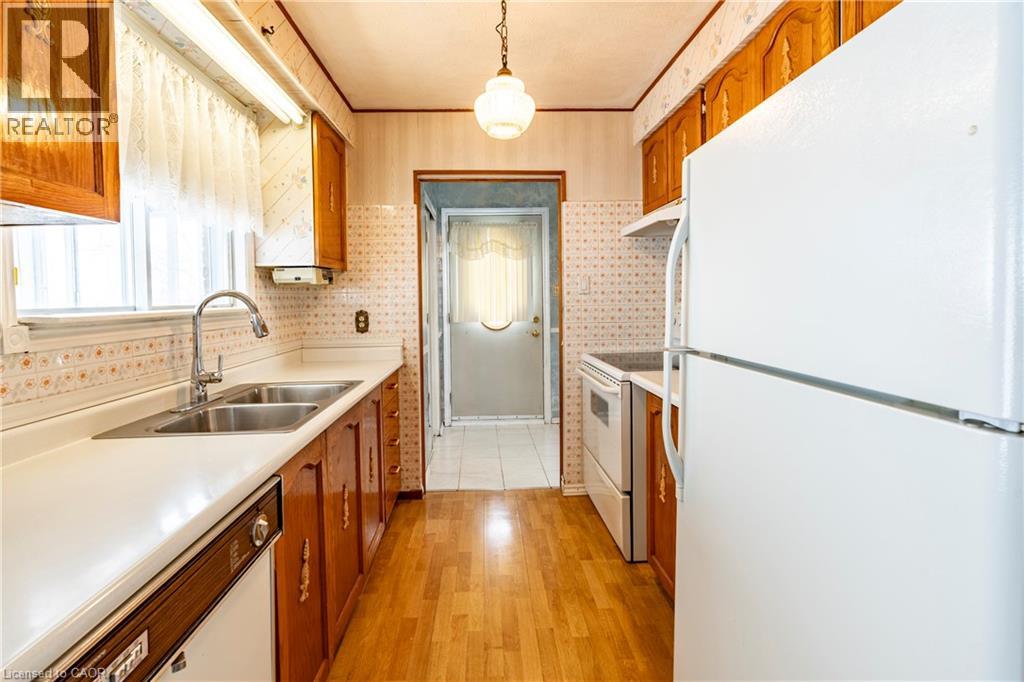 93 Nickolas Crescent, Cambridge, Ontario  N3C 3L7 - Photo 6 - 40813516