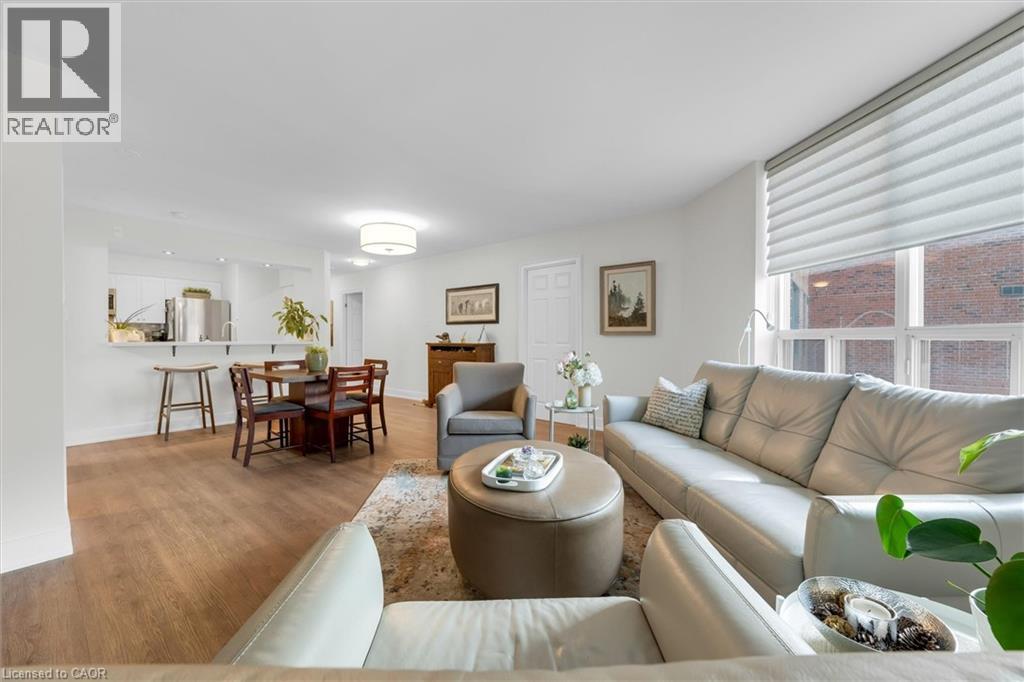 185 ROBINSON Street Unit# 203, Oakville, Ontario