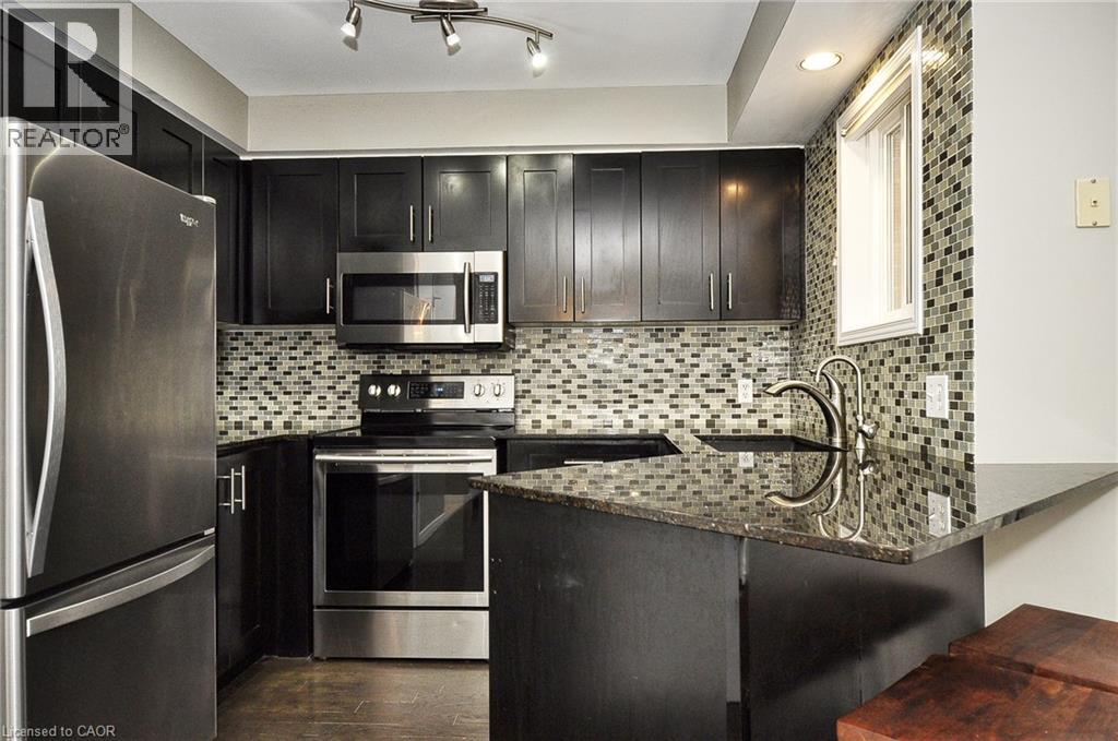 216 Pineland Court, Waterloo, Ontario  N2T 2S3 - Photo 10 - 40813308