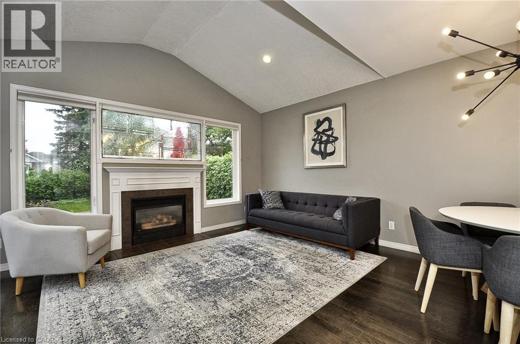 216 Pineland Court, Waterloo, Ontario  N2T 2S3 - Photo 5 - 40813308