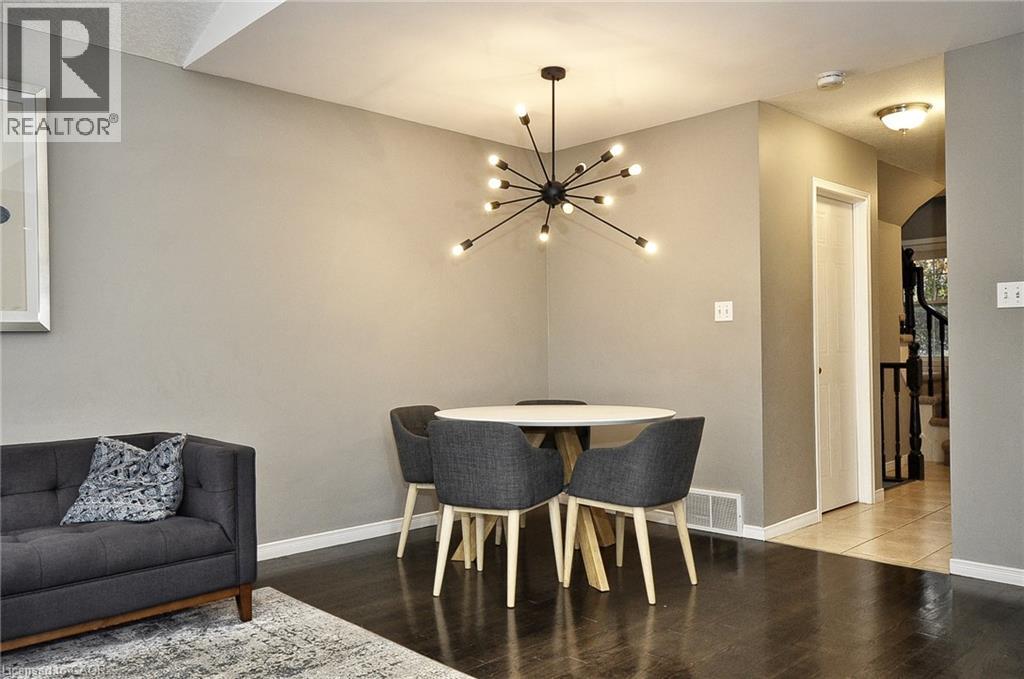 216 Pineland Court, Waterloo, Ontario  N2T 2S3 - Photo 7 - 40813308