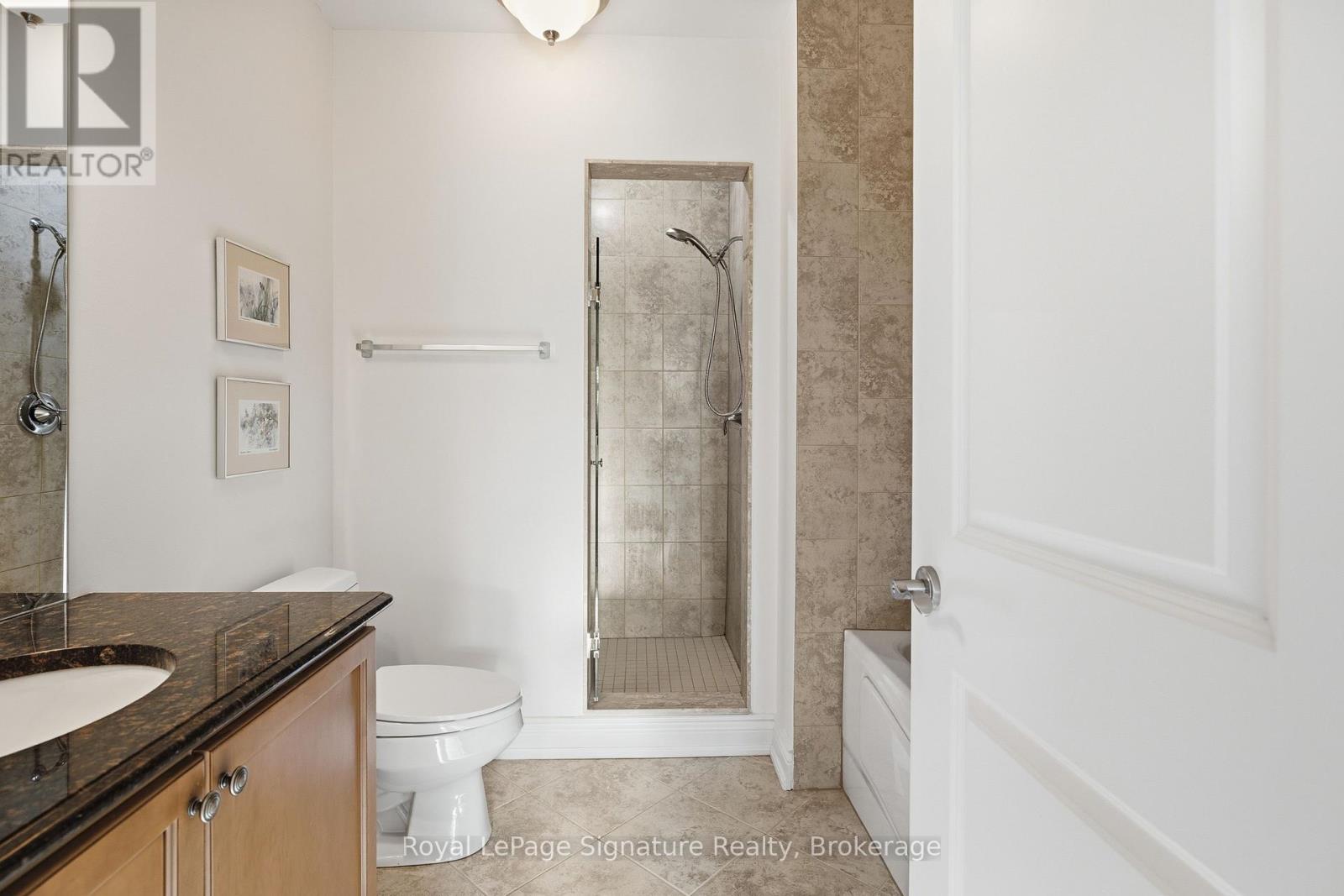 207 - 27 Beaver Street, Blue Mountains, Ontario  N0H 2P0 - Photo 13 - X12902450