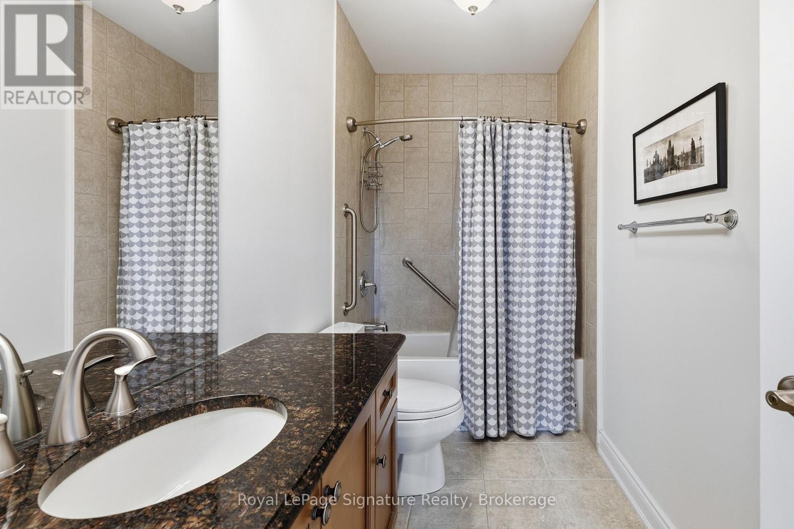 207 - 27 Beaver Street, Blue Mountains, Ontario  N0H 2P0 - Photo 17 - X12902450