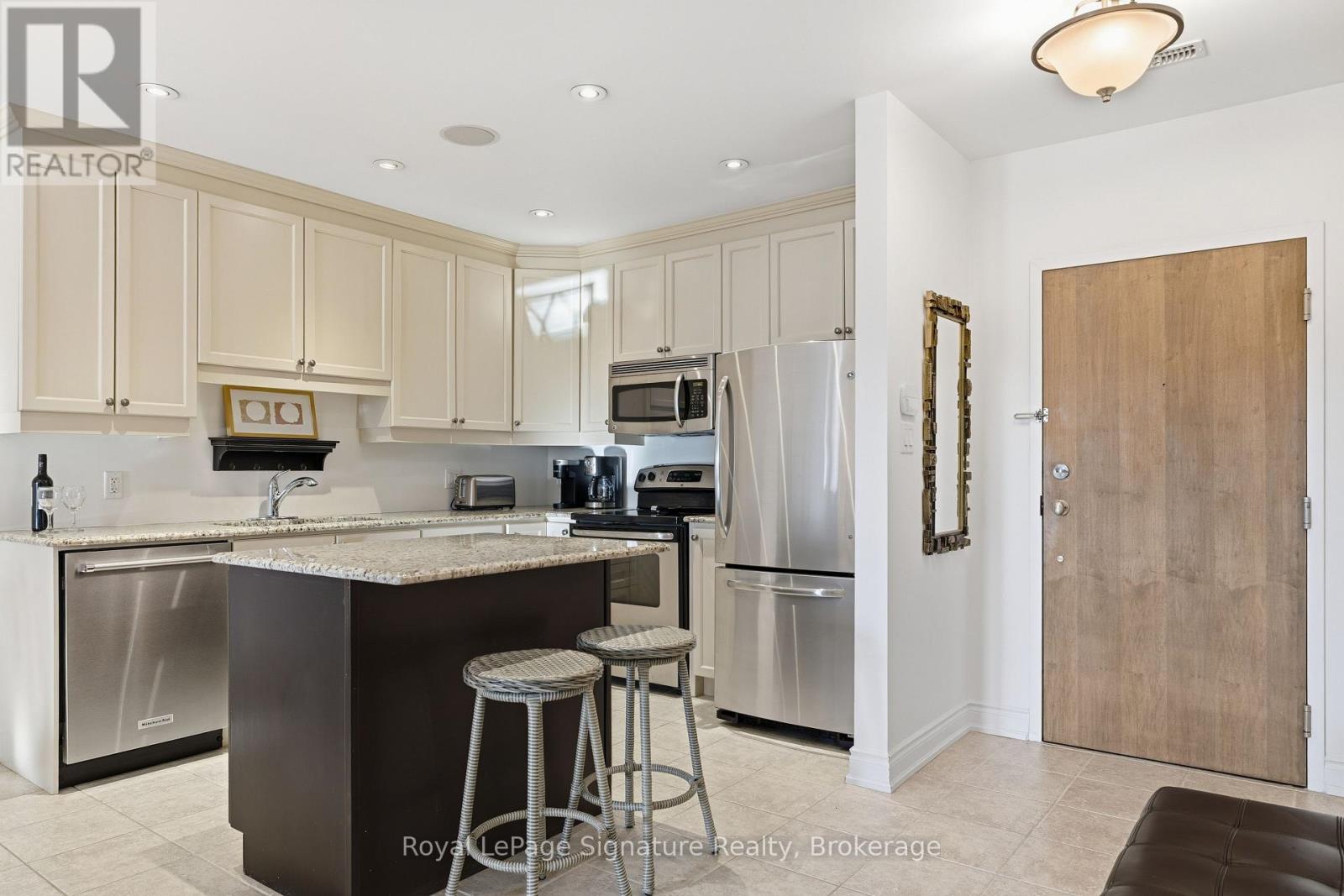 207 - 27 Beaver Street, Blue Mountains, Ontario  N0H 2P0 - Photo 7 - X12902450