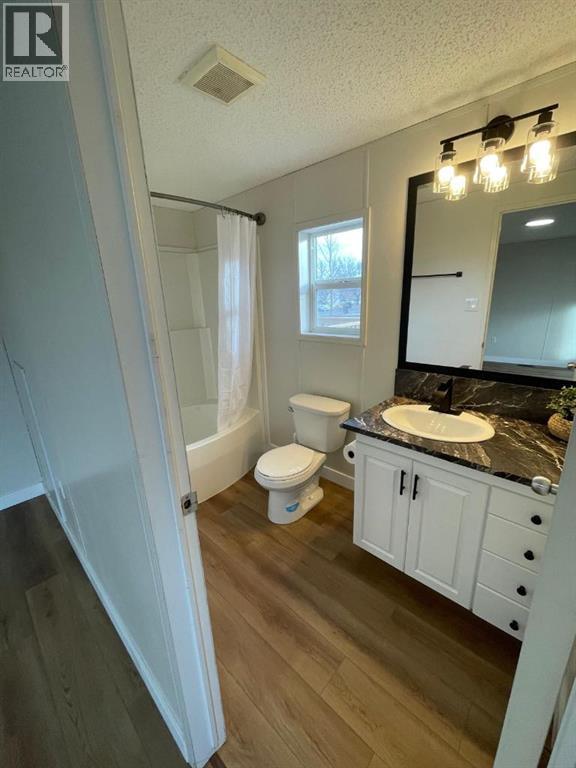 384-410 Conductor Blvd, Coaldale, Alberta  T1M 1P6 - Photo 23 - A2293350