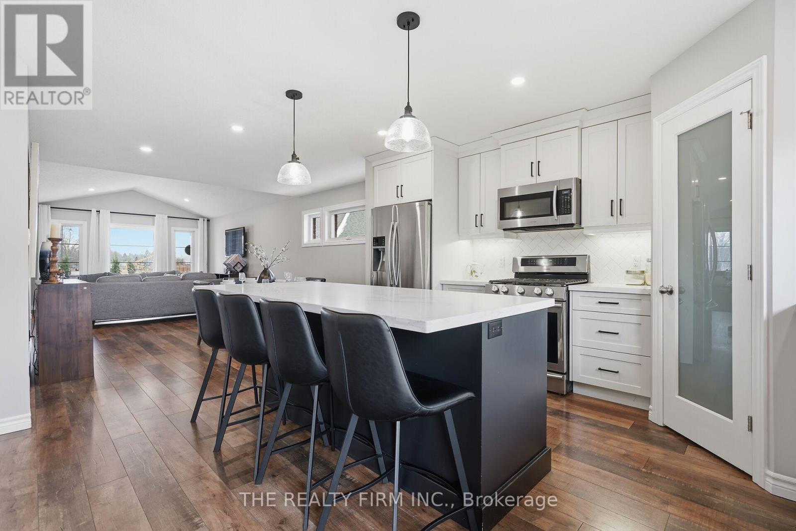 15 Glenwood Street, St. Thomas, Ontario  N5R 0G9 - Photo 12 - X12902416